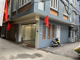 Cho thuê nhà tại số 8 ngõ 68 đường xuân thủy (cách đường xuân thủy 50m)