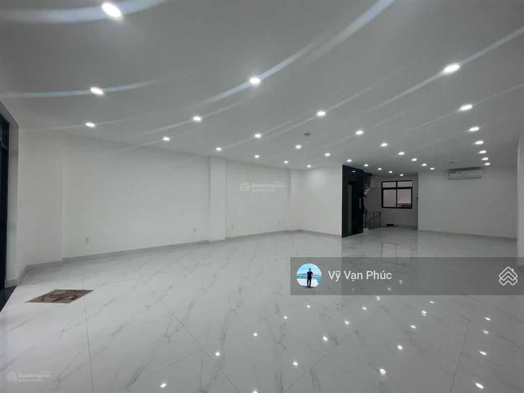 Cho thuê văn phòng từng tầng nhà vạn phúc, thủ đức chỉ 6 triệu/tháng