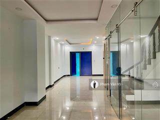 Nhà nguyên căn 5x20m vạn phúc city, thang máy, vách kính, 4pn, 5wc, vị trí đẹp, giá 34tr/tháng