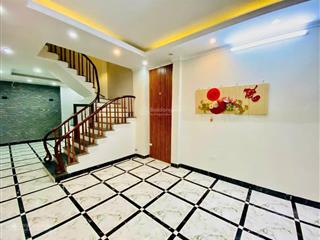 Bán nhà 7 tỷ 8 40m2 nhà vương thừa vũ, thanh xuân, lô góc  5 tầng mới, 20m ô tô dân trí cao