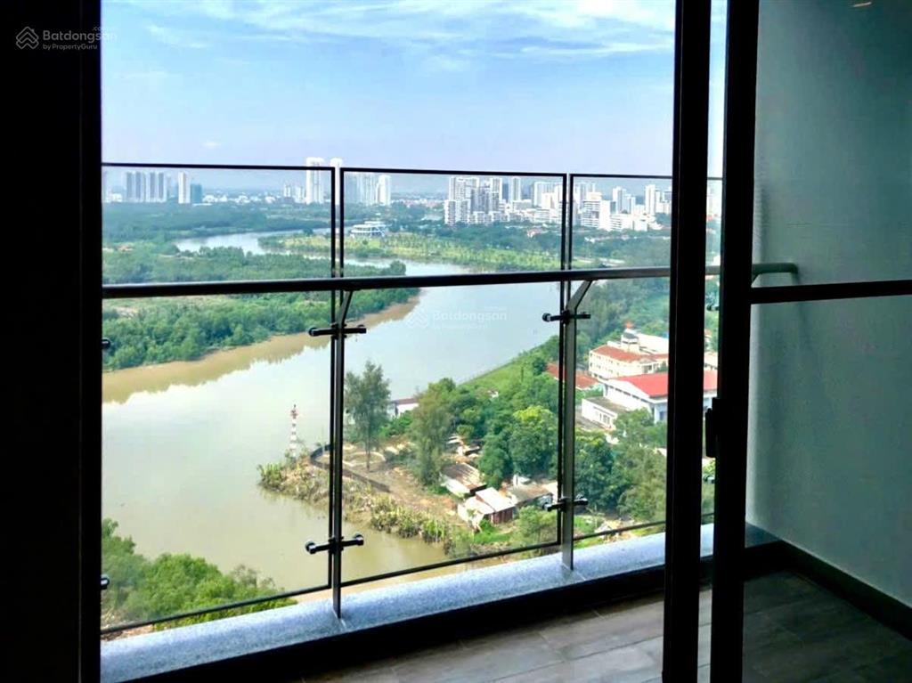 Cần cho thuê gấp căn hộ cao cấp midtown, pmh, q7. 135m 3pn, 3wc, căn góc, view sông. chỉ 40tr/th.