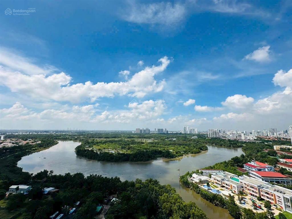 Cần cho thuê gấp căn hộ cao cấp midtown, pmh, q7. 135m 3pn, 3wc, căn góc, view sông. chỉ 40tr/th.