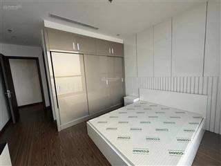 Bán cc vinhomes west point, phạm hùng, 7,2 tỷ, 69m2, 2pn, 2wc. sẵn sổ đỏ, có slot ô tô.