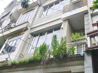 Siêu phẩm 5 tầng giá rẻ ngay tt quận phú nhuận