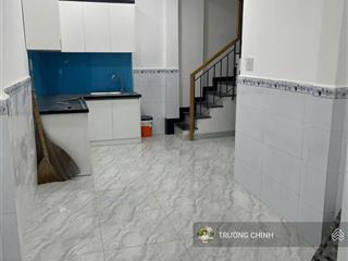 Bán gấp nhà mới 3 tầng âu cơ  tân phú  giáp tân bình, q10  4 x 8  nở hậu  sổ riêng  2 tỷ hơn.