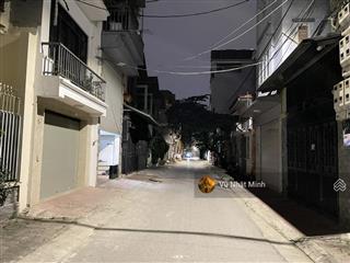 Chính chủ bán đất giang biên 75m  mt 5m vuông vắn ô tô 16 chỗ vào đất  gần công viên giá 10 tỷ 8