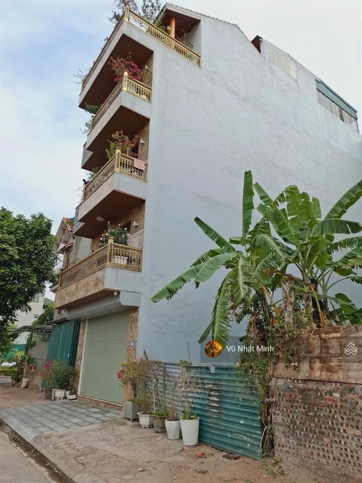 Chính chủ bán đất giang biên 75m  mt 5m vuông vắn ô tô 16 chỗ vào đất  gần công viên giá 10 tỷ 8