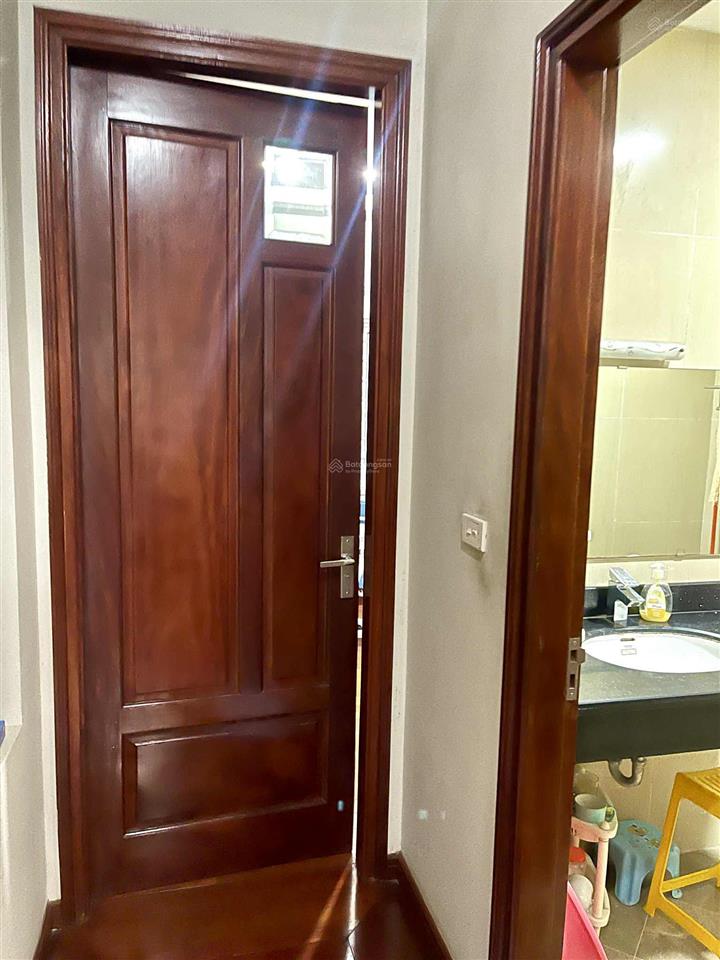 Bán nhà phố thái hà, đống đa, phân lô ô tô tránh, gara, có vỉa hè, ở sướng, cực hiếm tầm tiền 13tỷ.