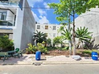 Chủ gửi bán gấp 1 lô 200m2 đối diện chợ long thành, gần đường lê duẫn thị trấn lt, bán gấp 1ty820