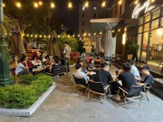 Cho thuê kiot chân đế phố hoàng đạo thuý dt 500m sân vườn, mặt tiền 40m, giá 50tr mọi mô hình.