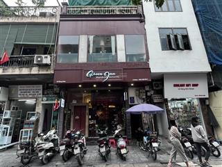 Cho thuê cửa hàng kinh doanh phố giảng võ dãy nhà hàng, cơm vp, dt 55m x 4 tầng mt 4m giá 42tr.