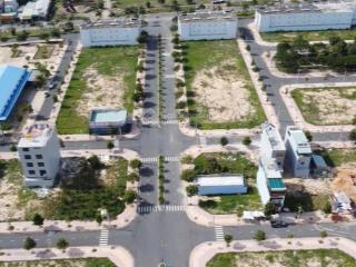 Trả nợ gấp. nên tôi cần bán nhanh lô 90m2 sát chợ. khu d2d giá 1,95tỷ đất kinh doanh có sổ tc 100%.