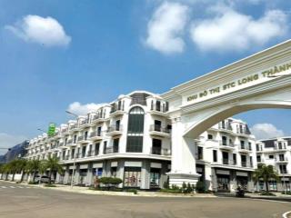 Đóng lãi nên tôi ban gấp lô góc 140m2 giá 3,3 tỷ. stc  ngay công viên. đã có sổ. tc 100%