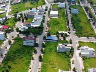 Nợ nần nên tôi bán gấp căn góc 117m2  chỉ 2,55 tỷ. đối diện chợ , mt đường chính. có sổ , tc 100%