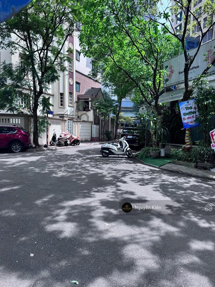 Mảnh đất cực hiếm còn sót lại, 150m2, mt hơn 8m, ngõ ô tô, khu liên cơ, nguyễn cơ thạch, bán gấp