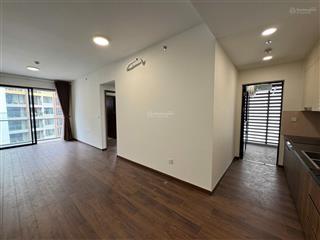 Cho thuê căn góc 2pn 2wc phase 2  view thành phố  giá 10 triệu/tháng free pql
