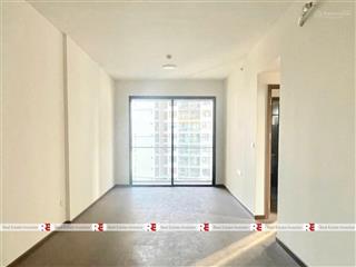 Cho thuê 2pn 2wc  căn góc  view hồ bơi cực đẹp giá chỉ 10,5tr/tháng có máy nước nóng