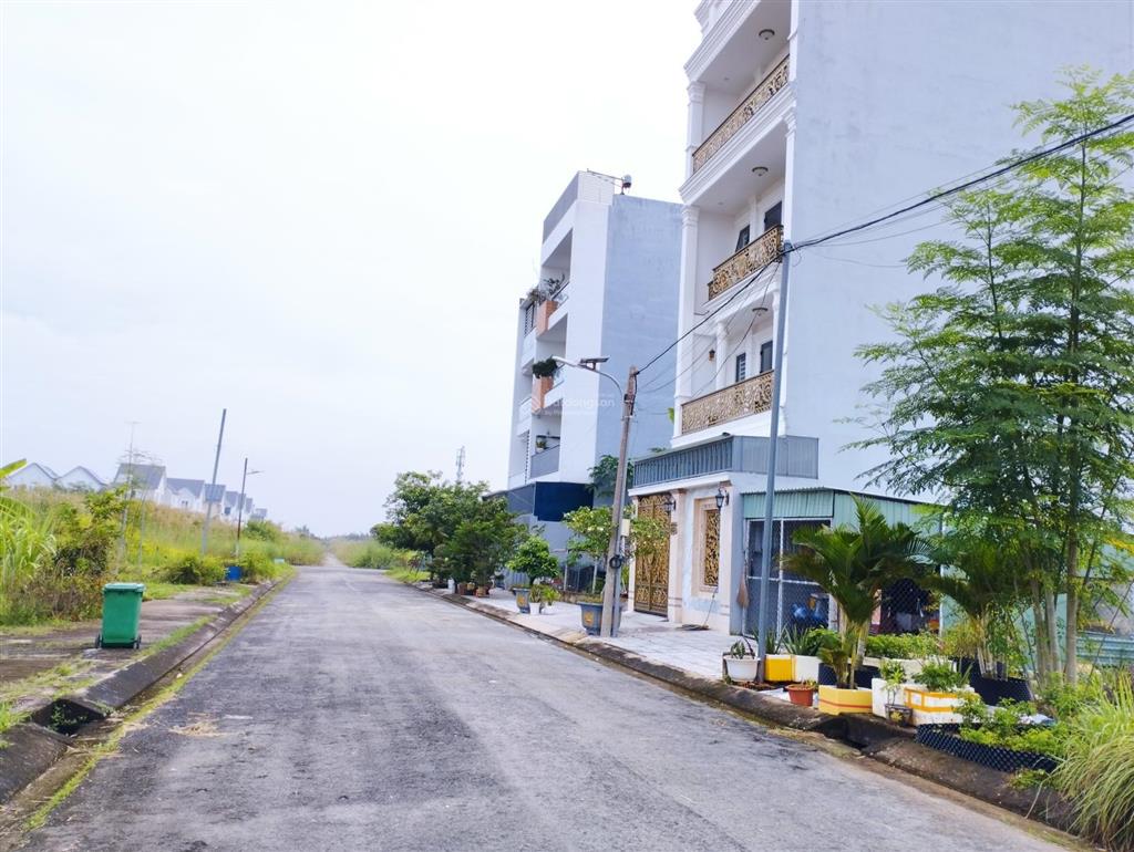 Bán đất nền giá siêu tốt mặt tiền liên phường dt 100m2 chỉ 7.8 tỷ thuộc kdc sở văn hoá thông tin, q9
