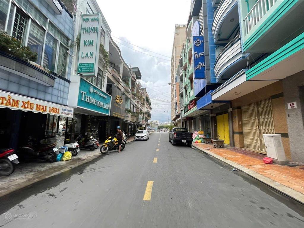 Nguyễn thái sơn gò vấp hẻm 8m, ô tô đậu trước nhà  diện tích 5x10,8m  3 tầng btct  giá 5.15tỷ