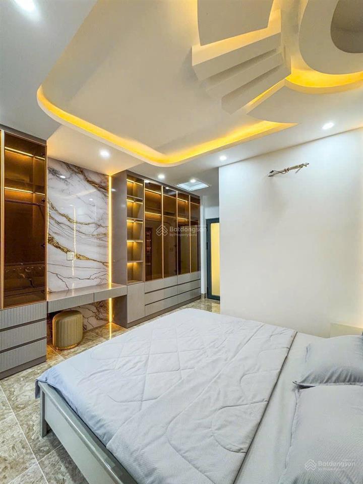 Siêu phẩm nhà hxh 7 chỗ nguyễn văn đậu, bình thạnh  nhà mới hoàn công đủ, sát mặt tiền đường