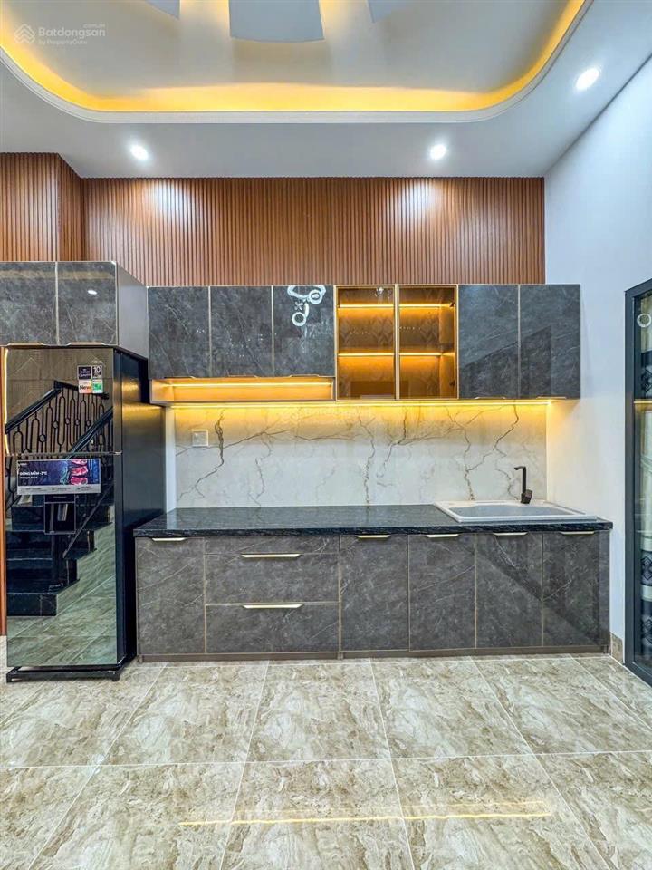 Siêu phẩm nhà hxh 7 chỗ nguyễn văn đậu, bình thạnh  nhà mới hoàn công đủ, sát mặt tiền đường