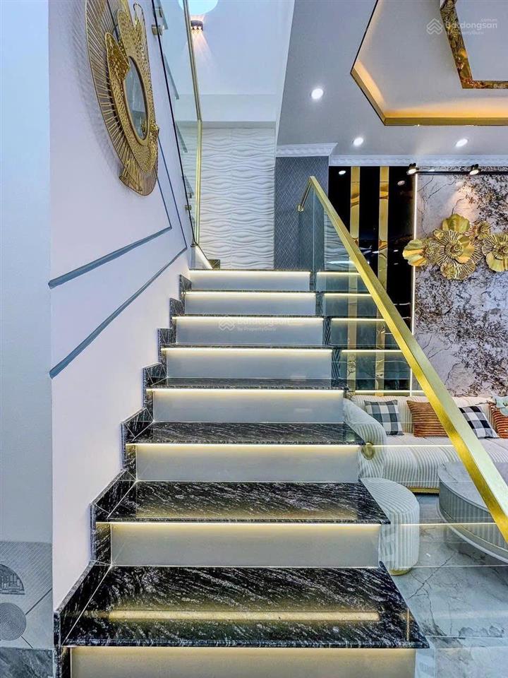 Hẻm xe hơi hoàng hoa thám  cách 1 căn ra mặt tiền, 4 tầng btct, 60m2 chỉ 8.2 tỷ