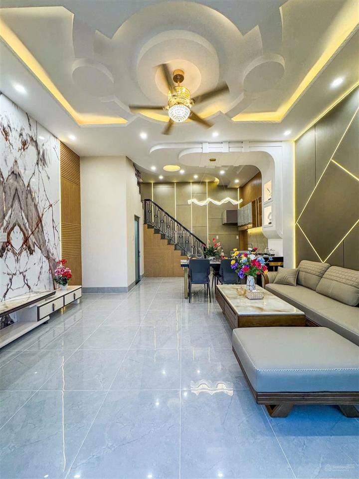 Hẻm xe tải điện biên phủ, p15, bình thạnh  đang cho thuê 9tr/tháng  44m² bán gấp chỉ 4.2 tỷ