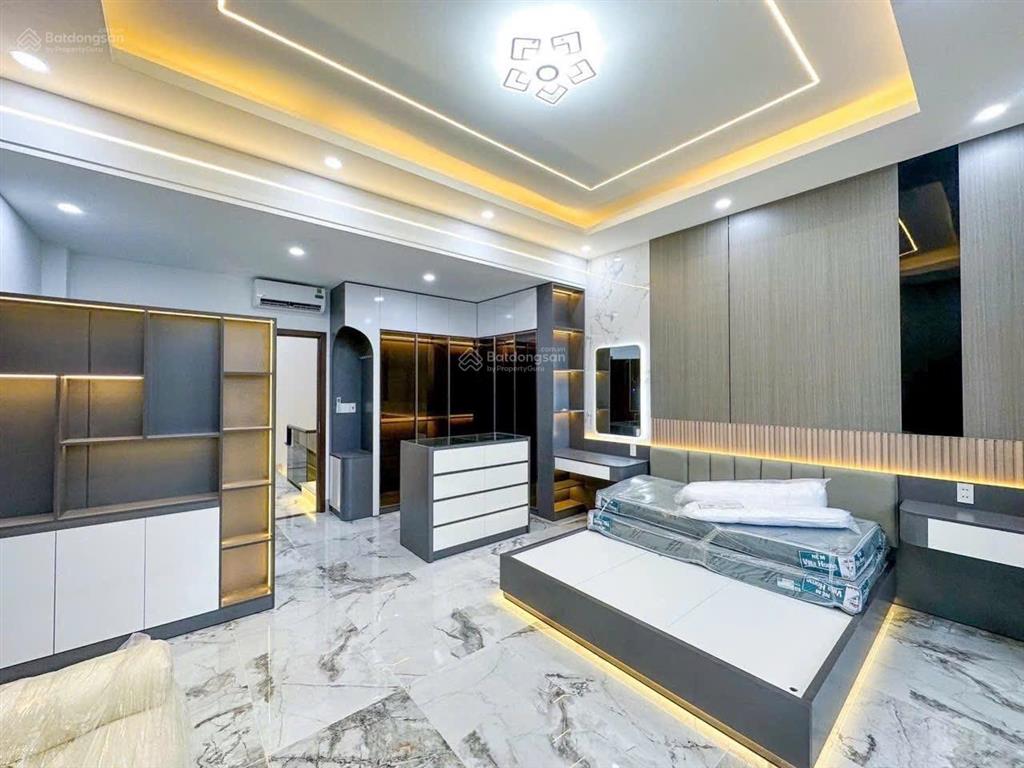 View landmark  bùi đình tuý . 68m2 , p.12, bình thạnh . nhà bự xe hơi ngủ trong nhà , chỉ 9.1 tỷ
