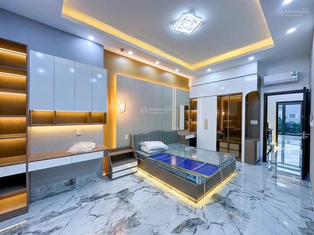 View landmark  bùi đình tuý . 68m2 , p.12, bình thạnh . nhà bự xe hơi ngủ trong nhà , chỉ 9.1 tỷ