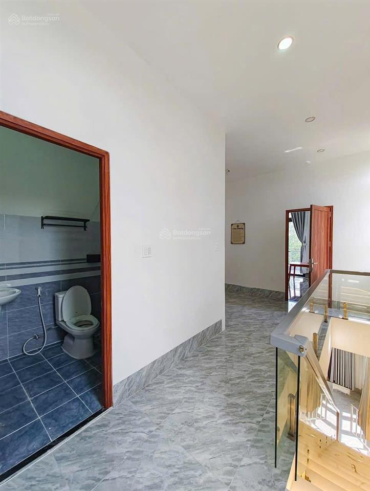 Mặt tiền chuẩn 4.5m sổ vuông đẹp ngay emart & đh văn lang chỉ đúng 7 tỷ! vị trí tốt bán nhanh