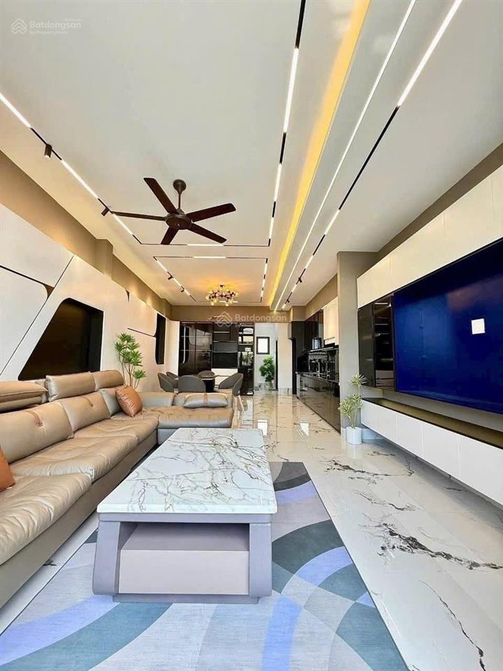 Luxury house mới tinh hxh nguyễn văn công p3 gò vấp , 68m2, 4pn full nội thất chỉ 7.2 tỷ