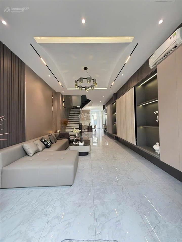 Nhà mặt tiền nguyễn văn công , 86m2 , 5 tầng chỉ 13.5 tỷ  đang cho thuê 30tr/tháng