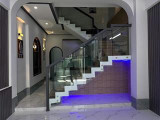 Hàng hiếm 96m2 có pn trệt phạm văn đồng, p3, gò vấp, ô tô đỗ cửa, bán gấp trước tết, 7.8 tỷ