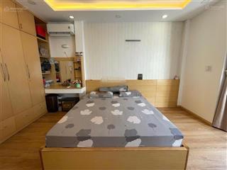 Bán nhà mặt tiền tôn đản 2 lầu quận 4