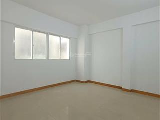 Bán chung cư h3 2 phòng ngủ 1wc quận 4