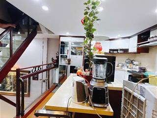 Bán nhà 5 tầng 3 phòng ngủ mặt tiền đường số quận 4