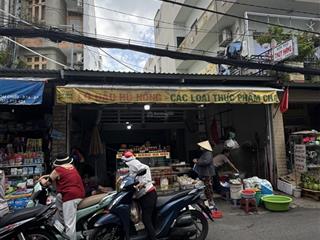 Bán nhà mặt tiền xóm chiếu ngang lớn tiện xây mới