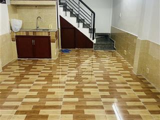 Cho thuê căn góc 2 mặt tiền đường số, quận 4