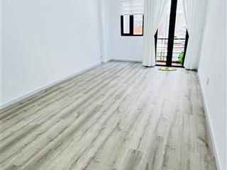 Bán nhà 2 lầu mặt tiền đường số quận 4