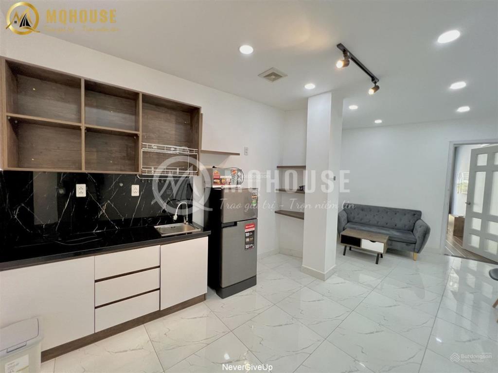 Cho thuê chdv full nội thất 1pn 50m2 bancol ngay khu phan đăng lưu