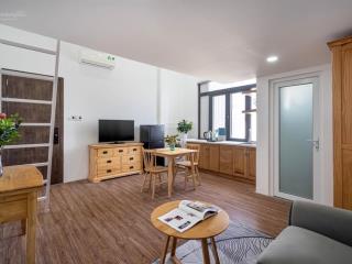 Cho thuê căn hộ duplex siêu xinh ngay cv hoàng văn thụ