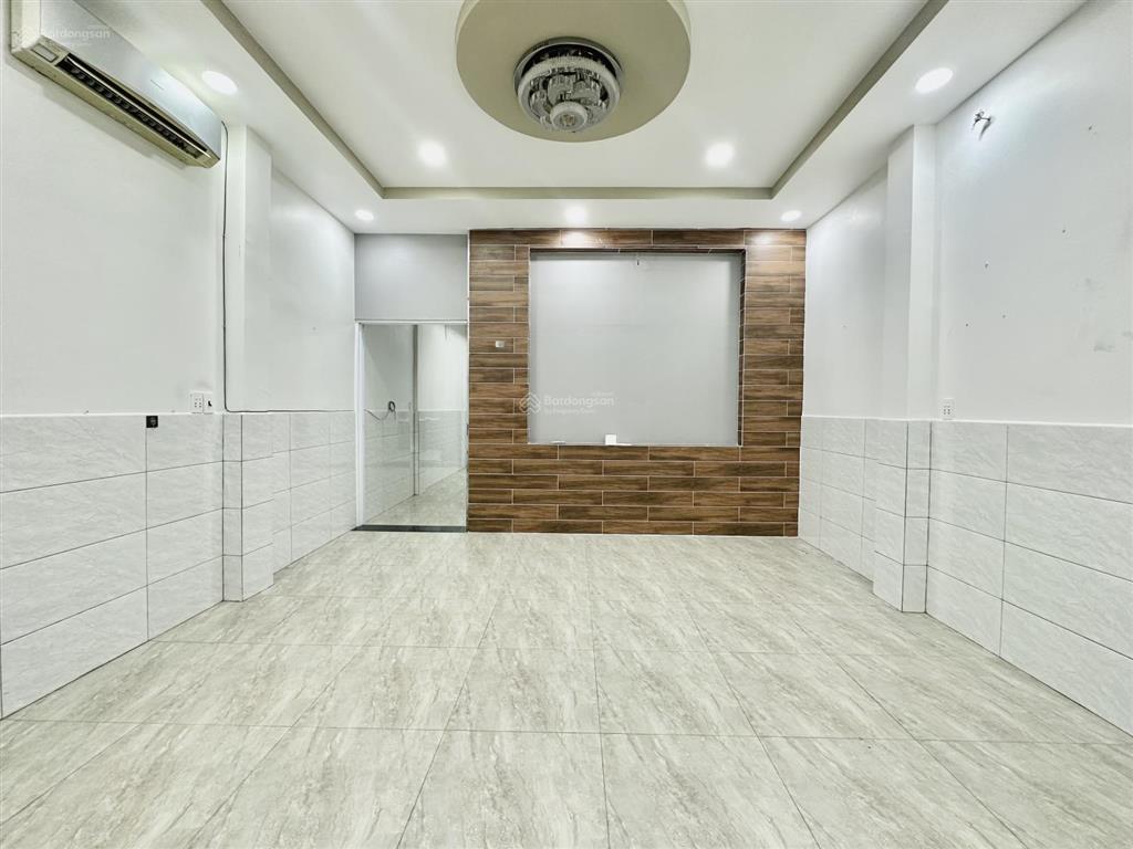 Cho thuê nhà riêng 14 triệu/tháng, 120m2, xô viết nghệ tĩnh, p 21, q. bình thạnh, hcm. hot
