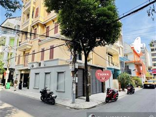 Tòa nhà 6 tầng 3 mặt tiền thang máy thiết kế đẳng cấp. sát cộng hòa p13 tân bình.khu vip.dt 9mx14m.