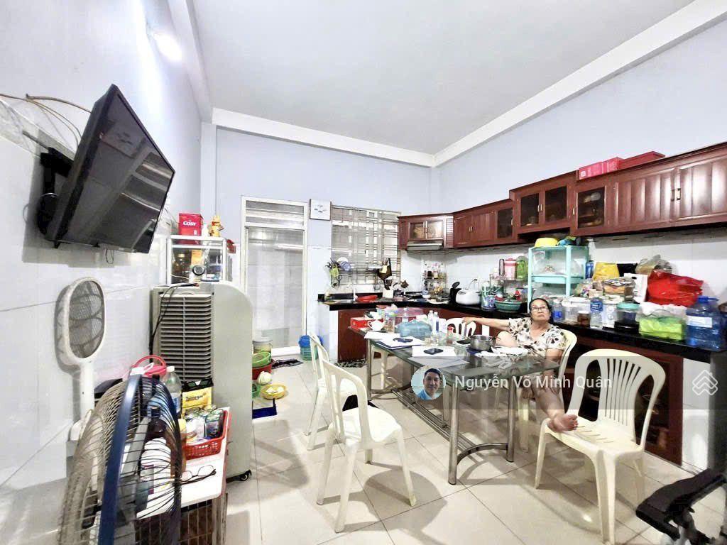 Mặt tiền 4 tầng đường song hành p. tân hưng thuận q12. kinh doanh sầm uất 4.2mx19m chỉ 10.5 tỷ tl