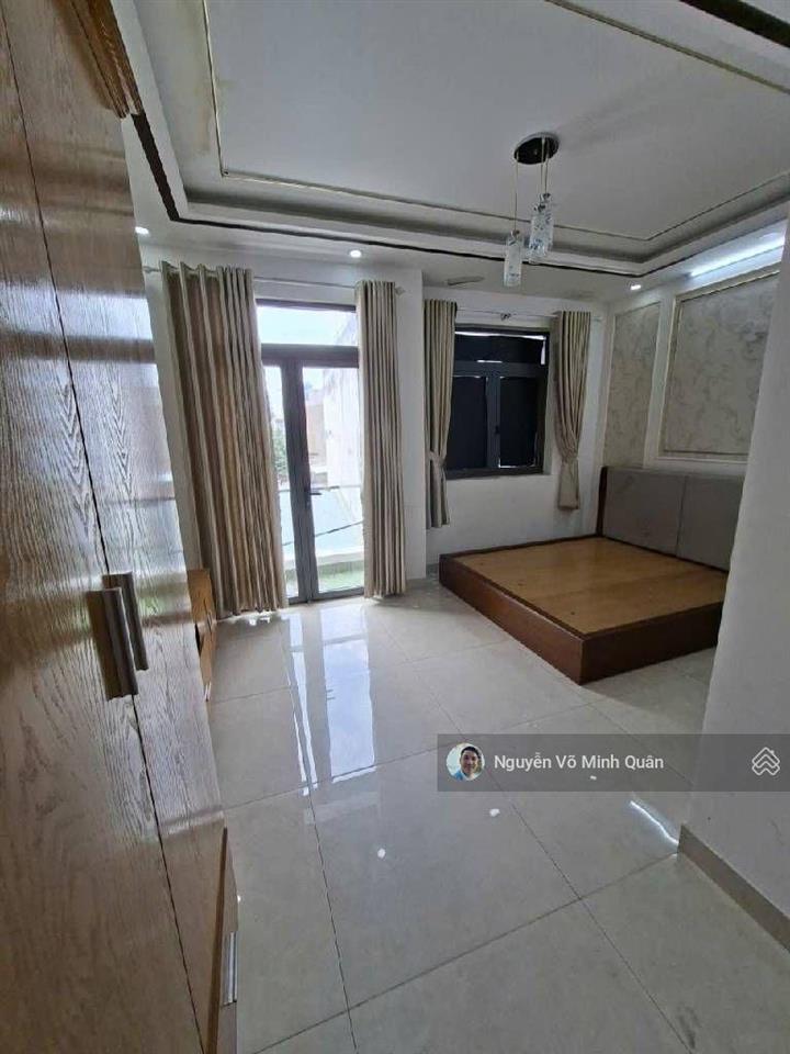 Nhà đẹp 5 tầng ở ngay tặng nội thất.dt 5mx12m.ngay nguyễn văn khối phạm văn chiêu.ô tô vào nhà