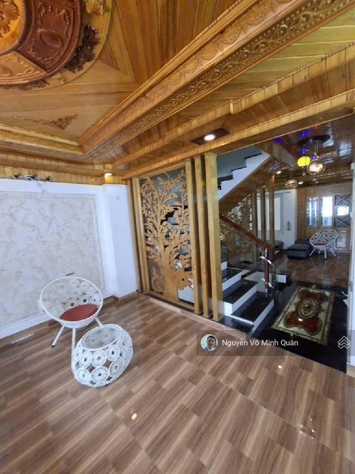 Nhà đẹp 5 tầng ở ngay tặng nội thất.dt 5mx12m.ngay nguyễn văn khối phạm văn chiêu.ô tô vào nhà