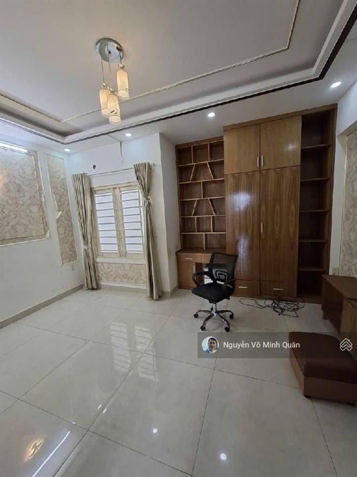 Nhà đẹp 5 tầng ở ngay tặng nội thất.dt 5mx12m.ngay nguyễn văn khối phạm văn chiêu.ô tô vào nhà