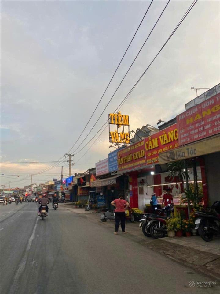 Hàng ngộp túm áo chủ, đất ngay đường đt 769, ngay chợ bình sơn, 168m2giá 2 tỷ880 .