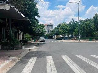 Gia đình cần gấp mảnh 140m2 ngay chợ đại phước, nhơn trạch, đã có sổ, dân cư đông, 1 tỷ 950tr.