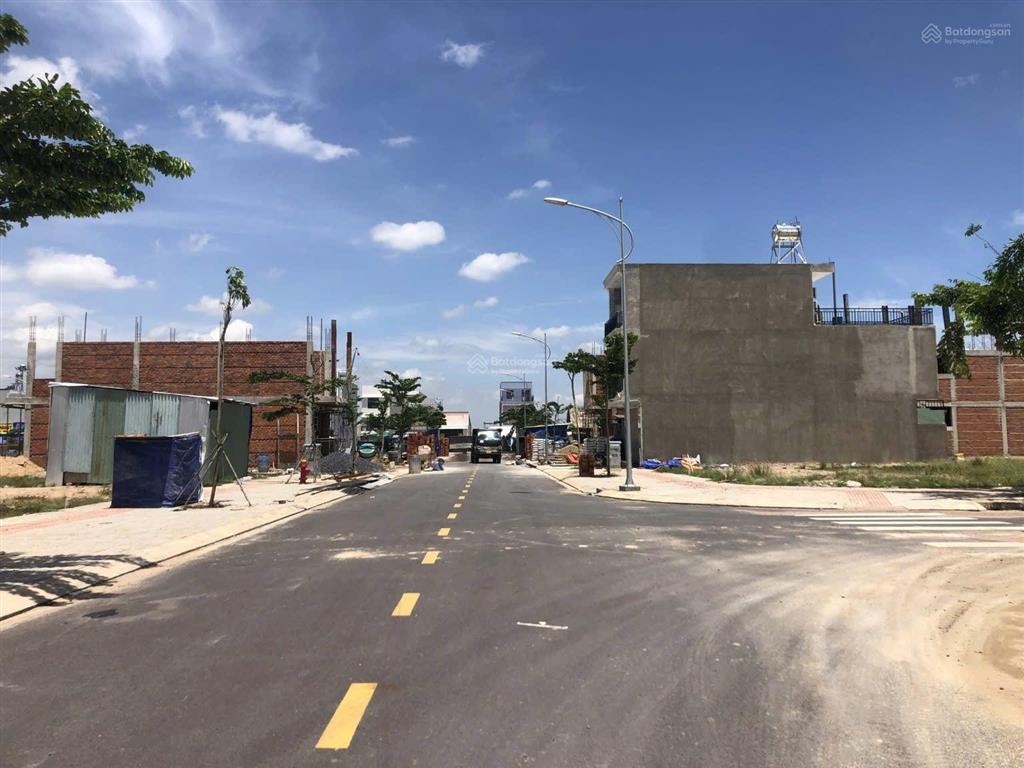 Quá rẻ cho 1 cuộc tình  lô 132m2 vị trí vàng kinh doanh buôn bán trong tđc sân bay! giá 3tỷ5, shr